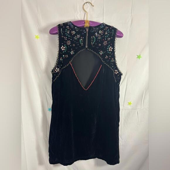 Retro Black Velvet Beaded Jeweled Sleeveless Cut Out Back Mini Shift Dress SizeL - Picture 2 of 15
